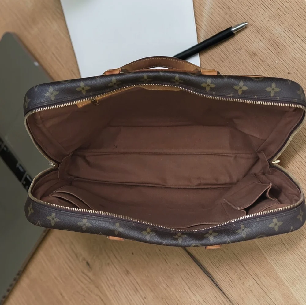 Authentic Louis Vuitton Porte Document Pegasus Monogram Briefcase